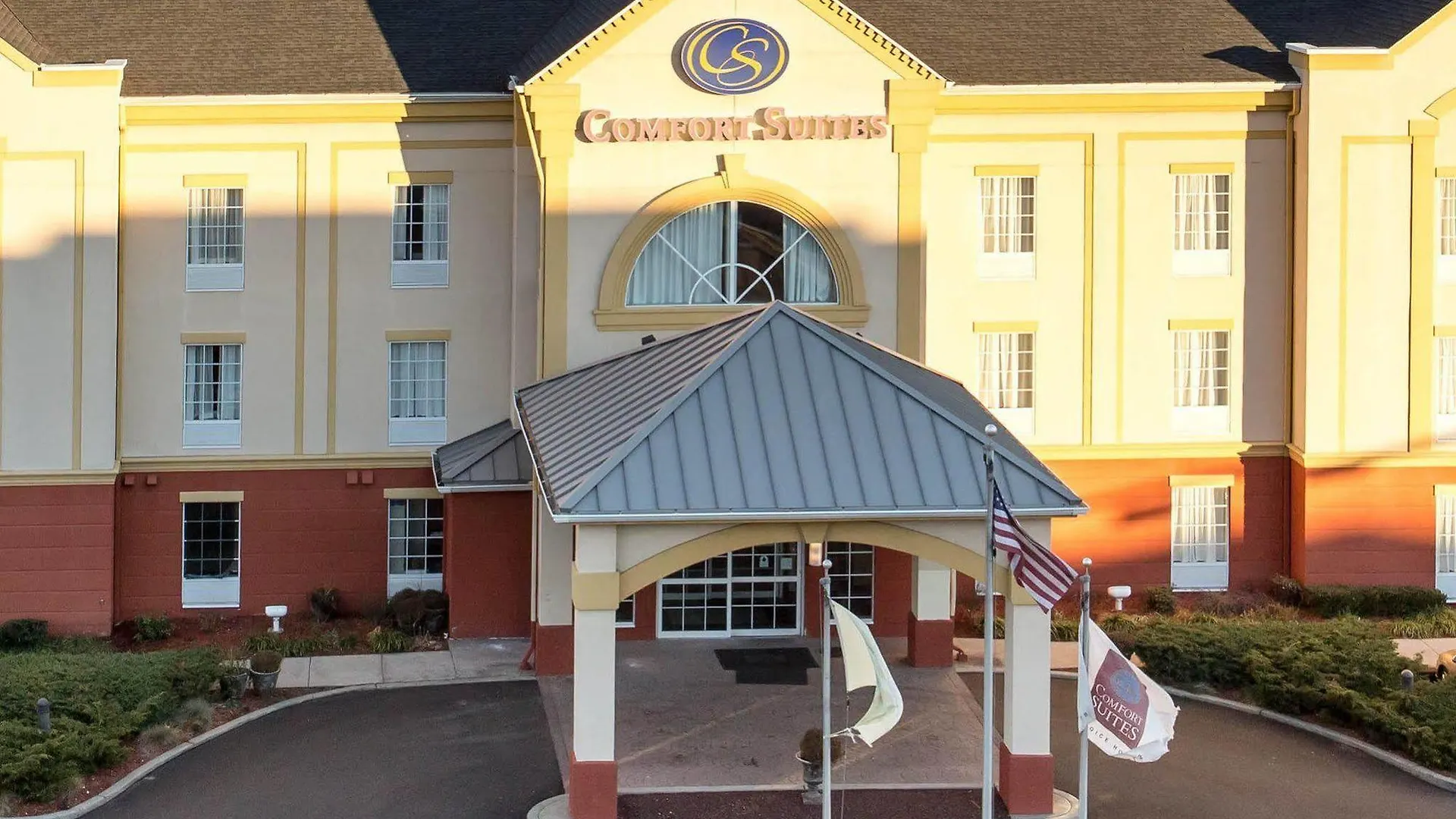 Comfort Suites Newark - Harrison